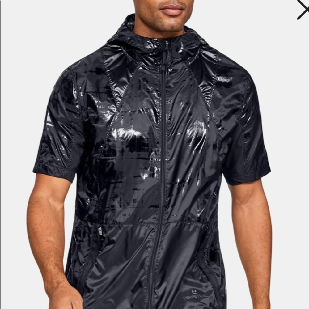 Under Armour Perpetual Short Sleeve Windbreaker